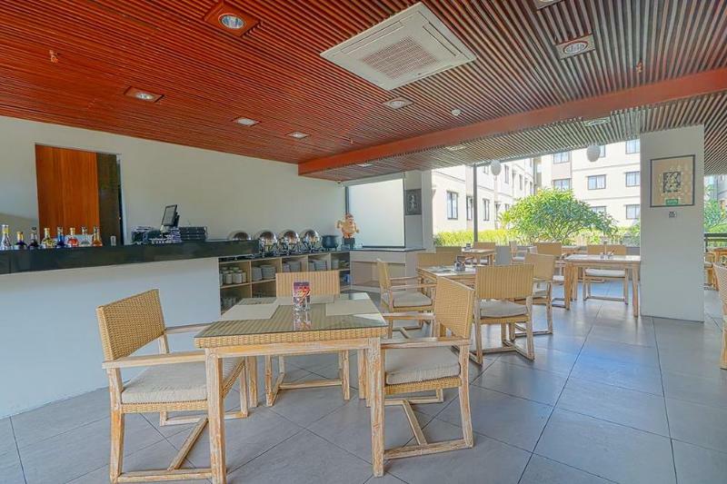 Savvoya Hotel Seminyak Экстерьер фото