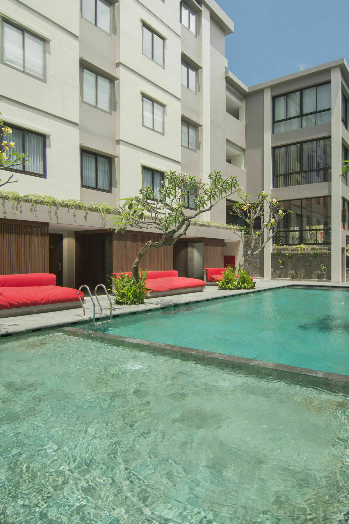 Savvoya Hotel Seminyak Экстерьер фото